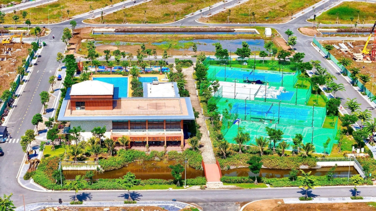 Hạ tầng đường nội bộ đang được thi công tại LA Home